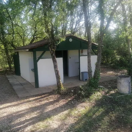 Campeggio Emplacement Tente Car Saint-Aubin-de-Nabirat