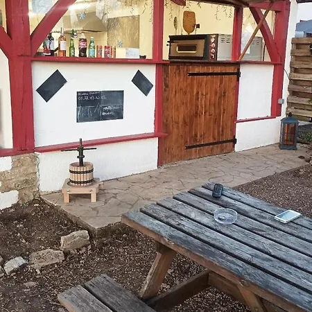 Emplacement Tente Car * Saint-Aubin-de-Nabirat